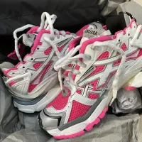 EM Sneakers Balenciaga Runner White Red Powder review 0
