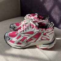 EM Sneakers Balenciaga Runner White Red Powder review 0