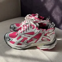 EM Sneakers Balenciaga Runner White Red Powder review 0