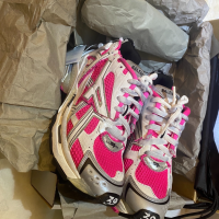 EM Sneakers Balenciaga Runner White Red Powder review 0