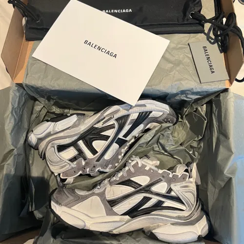 EM Sneakers Balenciaga Runner Grey White Black review 