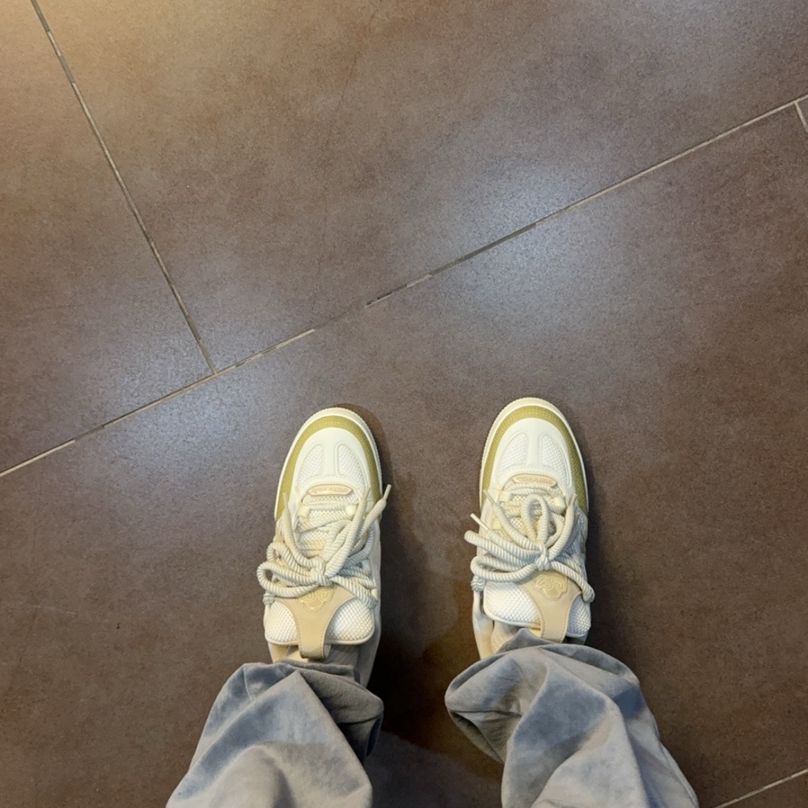 EM Sneakers Louis Vuitton LV Skate Sneaker Beige White review 0