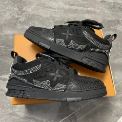 EM Sneakers Louis Vuitton LV Skate Sneaker Black with Diamonds review Sergio Ten Donkelaar 01