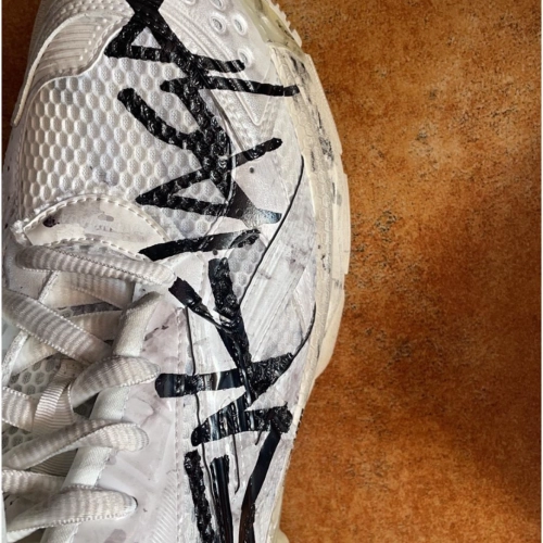 EM Sneakers Balenciaga Runner White and Black Characters reviewed by