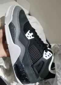 EM Sneakers Jordan 4 Retro Fear Pack review 0