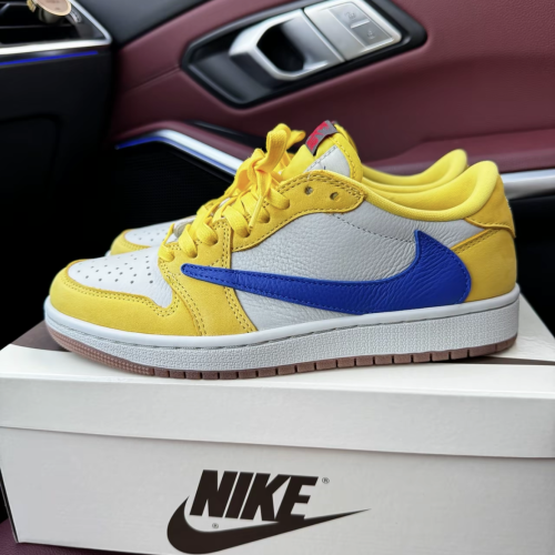 EM Sneakers Jordan 1 Retro Low × Travis Scott OG SP Canary review 