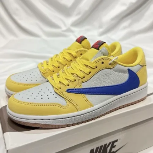 EM Sneakers Jordan 1 Retro Low × Travis Scott OG SP Canary review 