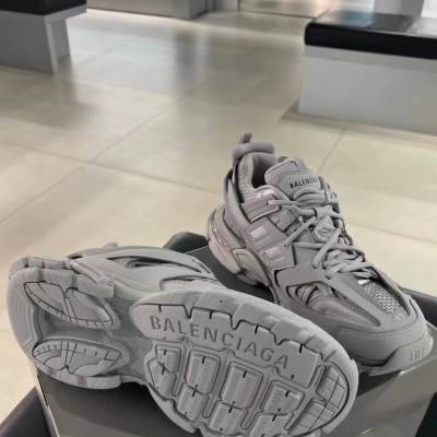 EM Sneakers Balenciaga Track Sneaker Grey(Without LED) review Nathan Bumbeh