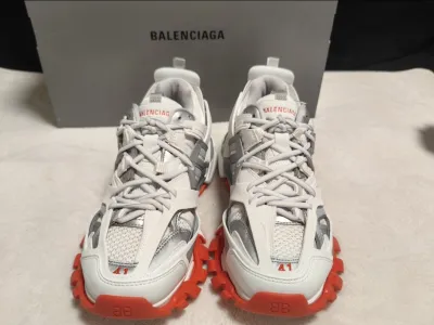 EM Sneakers  Balenciaga Track Sneaker White Grey Red (Without LED) review Sonia Bibi