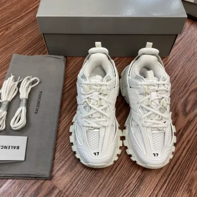 EM Sneakers Balenciaga Track LED White review Dominique Jackson