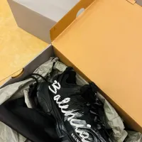 EM Sneakers  Balenciaga Track Sneaker White Graffiti(Without LED) review 0