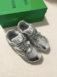 EM Sneakers Bottega Veneta Orbit Silvery review 0