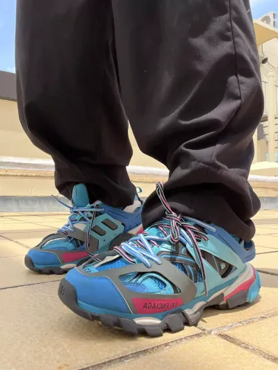 EM Sneakers Balenciaga Track Sneaker Grey Blue(Without LED) review Khi Jacobs