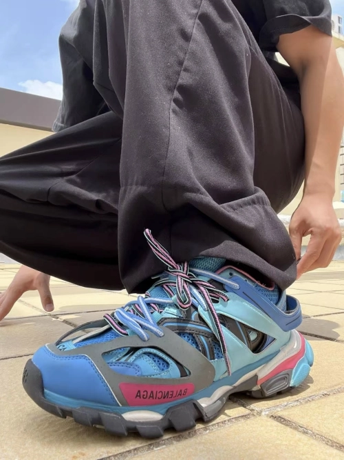 EM Sneakers Balenciaga Track Sneaker Grey Blue(Without LED) reviewed by