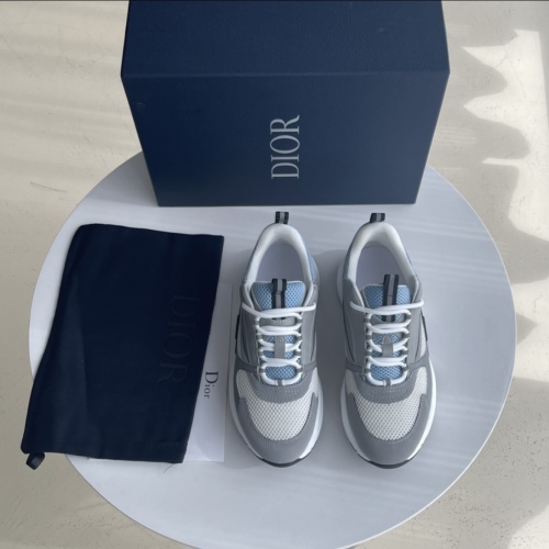 EM Sneakers Dior B22 Rice Grey Blue review 