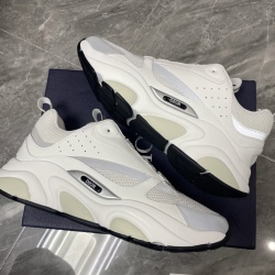 EM Sneakers Dior B22 Triple White Silver  review Ke’Maurian Mosley