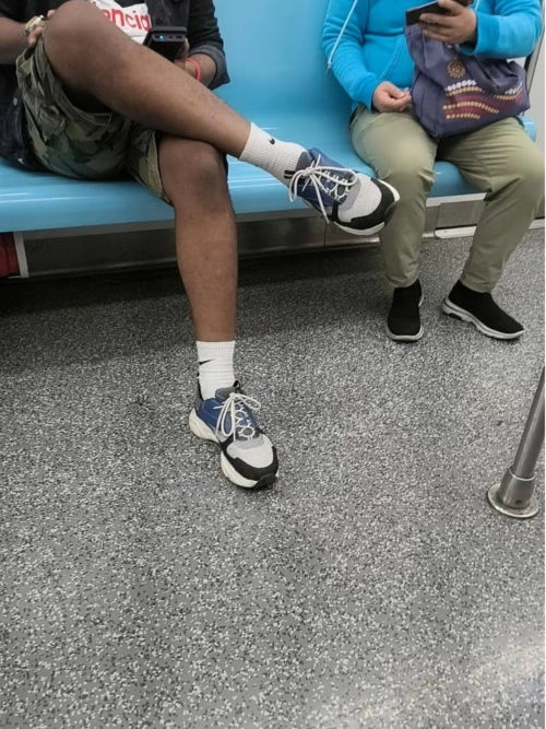 EM Sneakers Dior B22 Blue Black  reviewed by