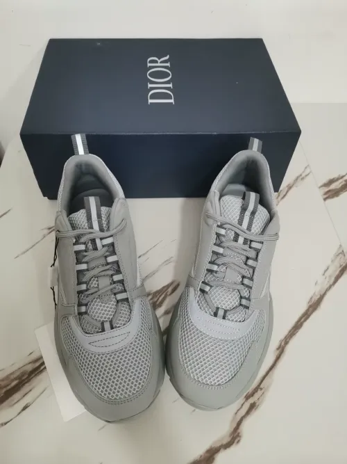 EM Sneakers Dior B22 Triple Grey  review 
