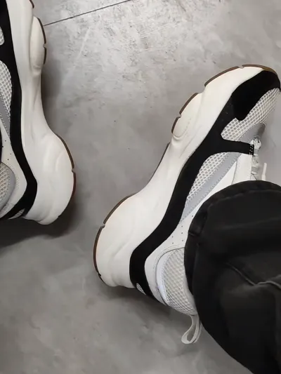 EM Sneakers Dior B22 White Black review Jostin Arita 00