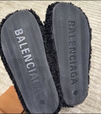 EM Sneakers Balenciaga Furry Slide Black review 1