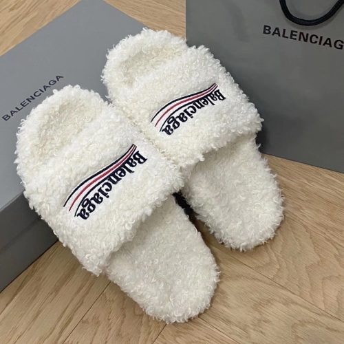 EM Sneakers Balenciaga Furry Slide White reviewed by