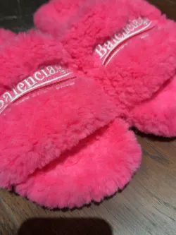 EM Sneakers Balenciaga Furry Slide Light Pink review michael williams-desir