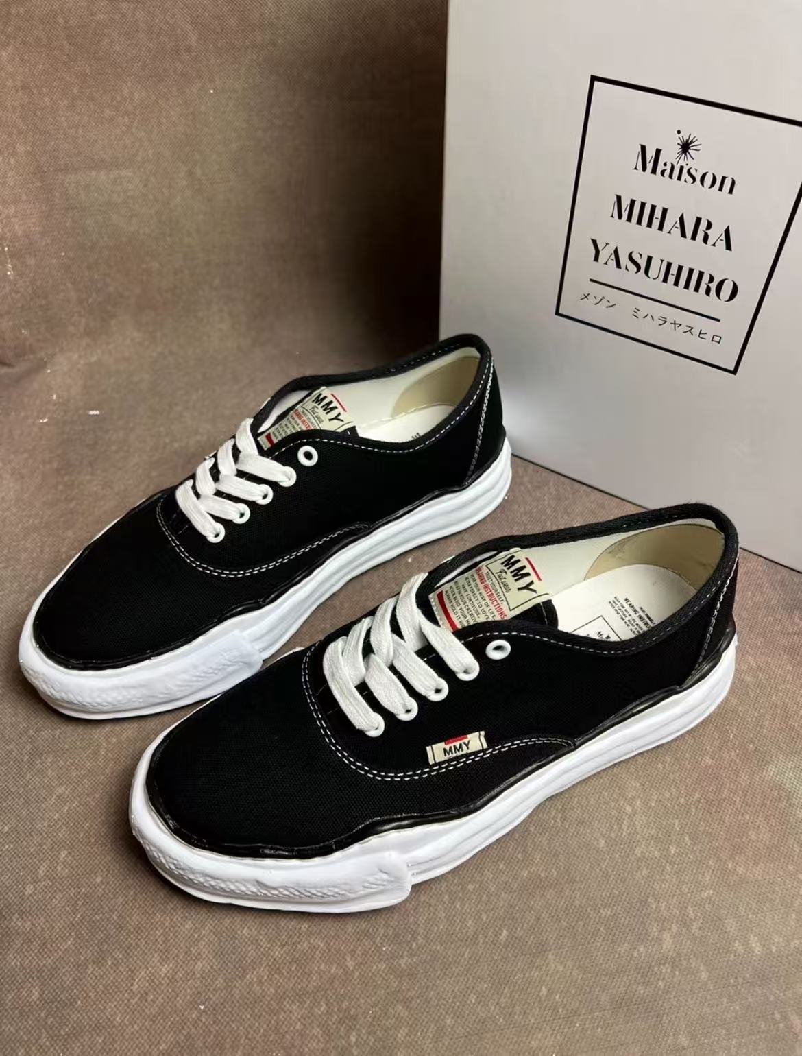 EM Sneakers Mihara Yasuhiro Baker OG Sole Canvas Low Black NO.715 review 0