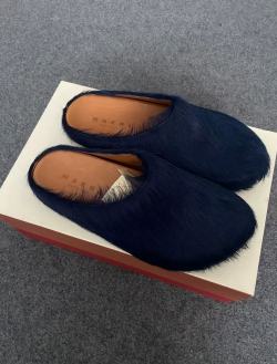 EM Sneakers Marni Fussbett Black review Danys Portillo