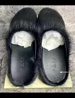 EM Sneakers Marni Fussbett Black review Maddox Junker