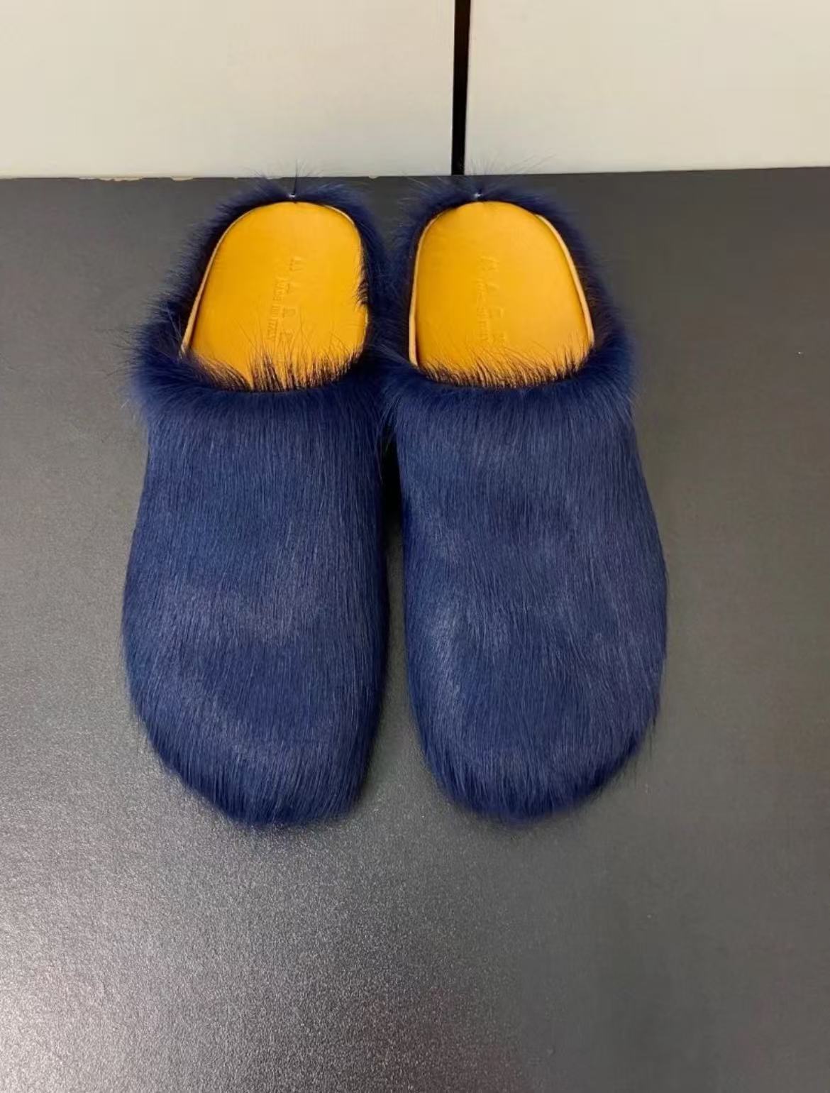 EM Sneakers Marni Fussbett Dark Blue review 0