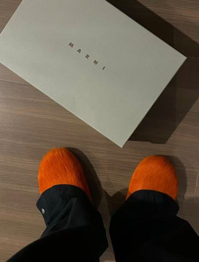 EM Sneakers Marni Fussbett Orange review Szofi Stefko