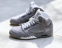 EM Sneakers Air Jordan 5 Retro Wolf Grey review Derion Tye