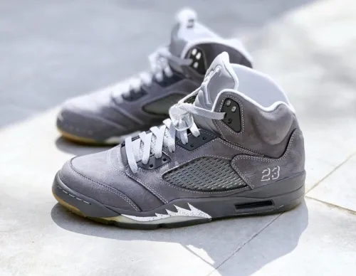 EM Sneakers Air Jordan 5 Retro Wolf Grey review 