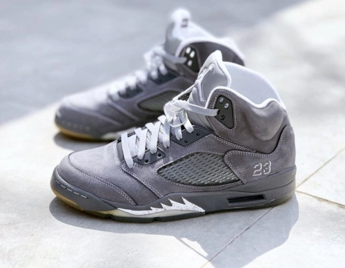 EM Sneakers Air Jordan 5 Retro Wolf Grey reviewed by