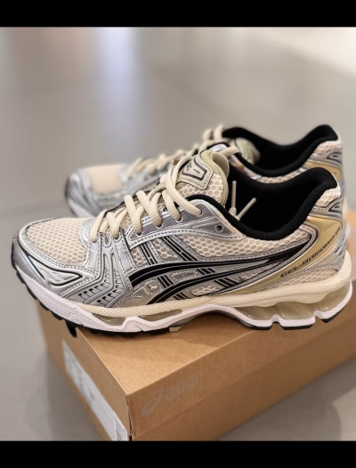 EM Sneakers ASICS Gel-Kayano 14 White Midnight review Devon Priam