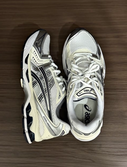 EM Sneakers ASICS Gel-Kayano 14 White Midnight reviewed by