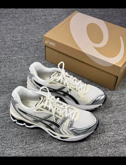 EM Sneakers ASICS Gel-Kayano 14 White Midnight review 