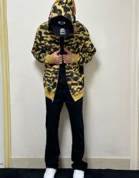 EM Sneakers BAPE 1st Camo Shark Full Zip Hoodie Yellow review 1