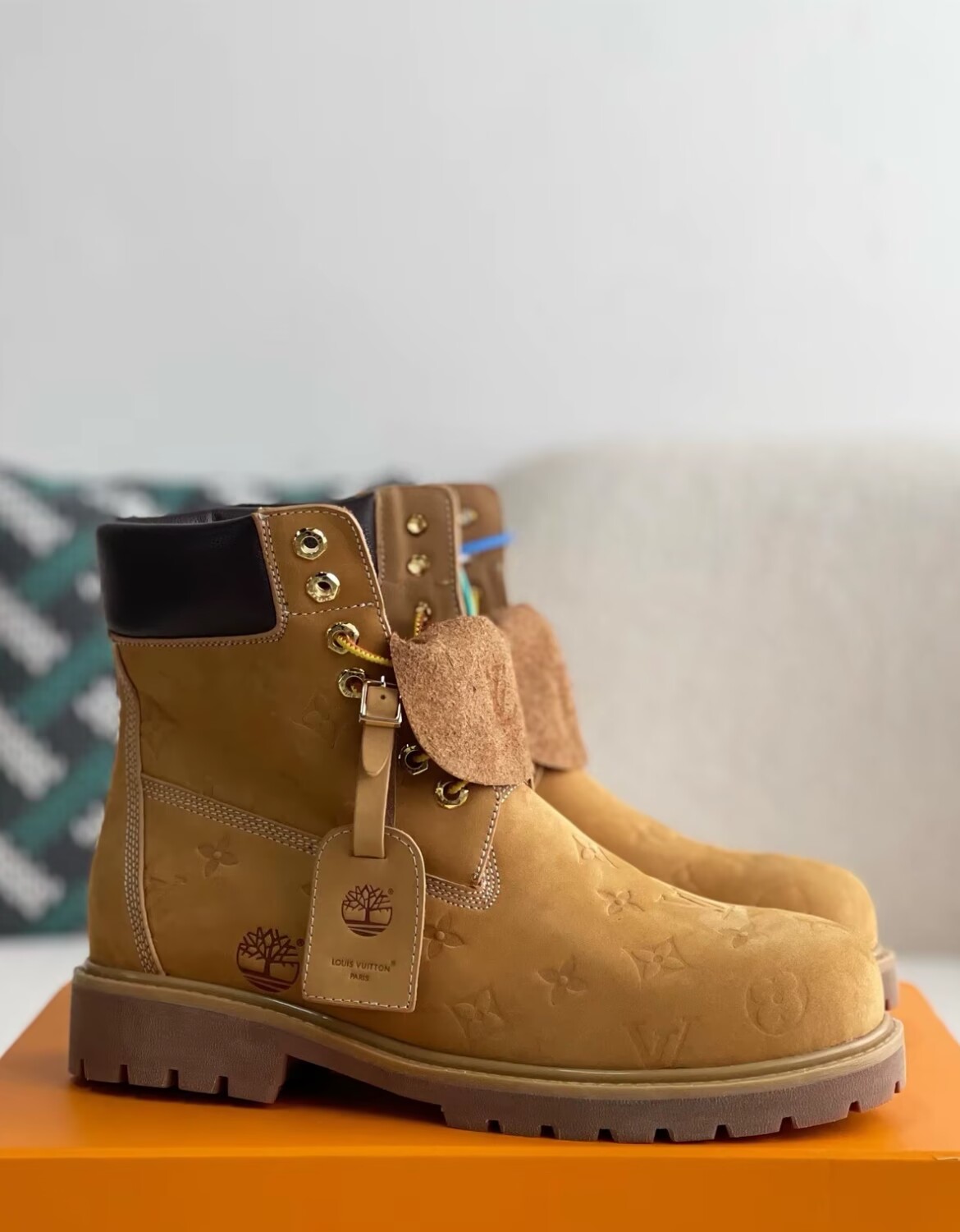 EM Sneakers Louis Vuitton ×Timberland 6