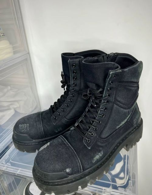 EM Sneakers Balenciaga Strike Boot Black review 