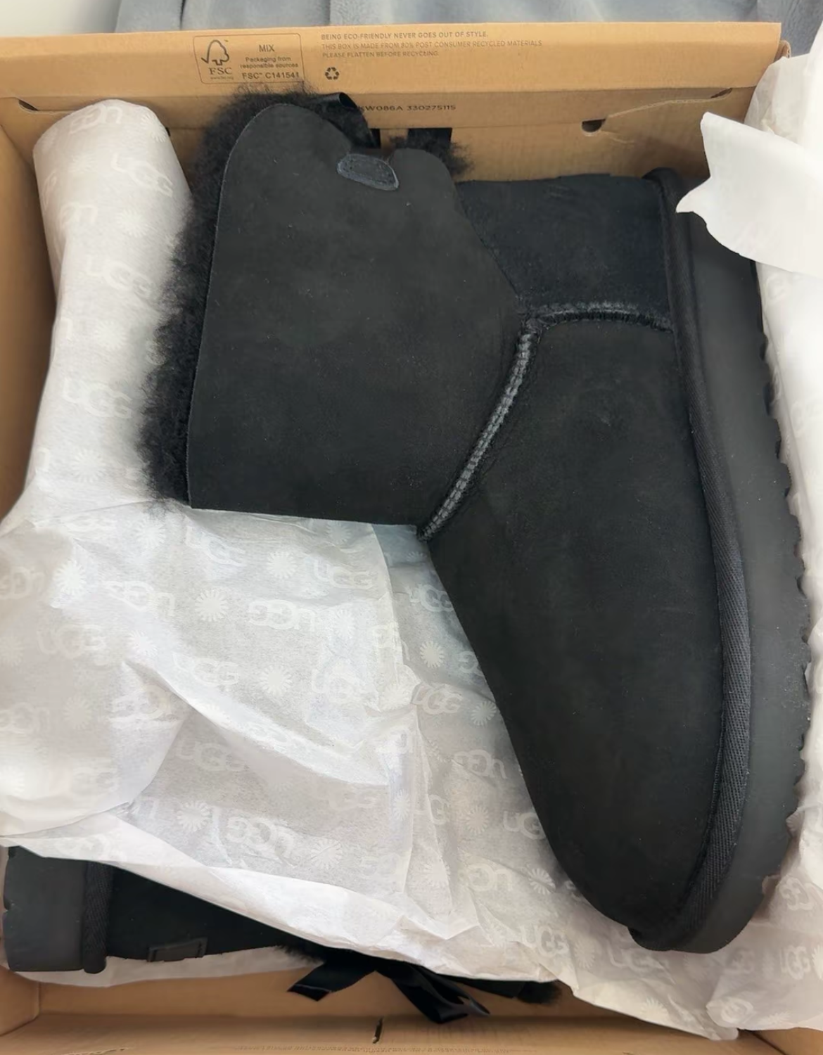 EM Sneakers UGG Mini Bailey Suede Bow Boot Black review 0