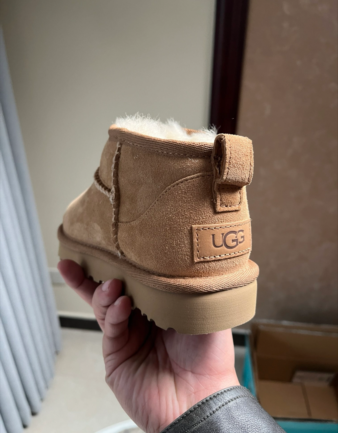 EM Sneakers UGG Classic Ultra Mini Low-Top Boot Brown review 1