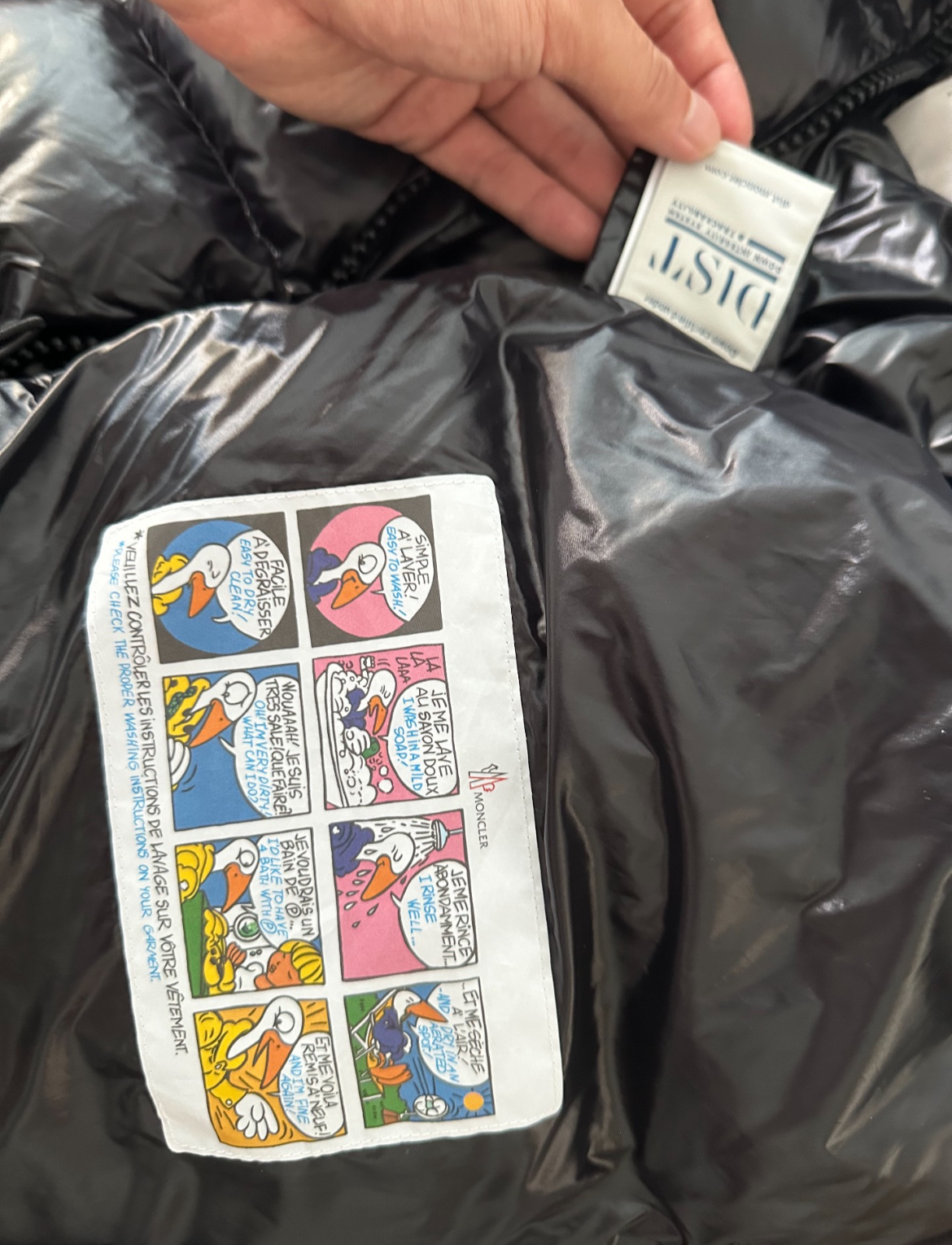 EM Sneakers Moncler Maya Classic Down Jacket Black review 5