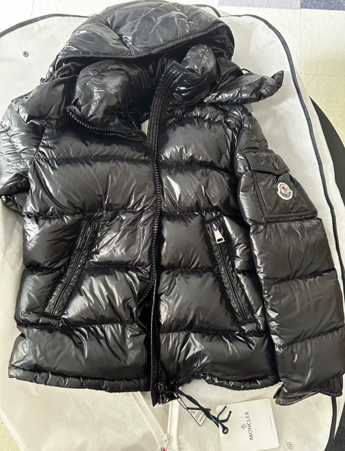EM Sneakers Moncler Maya Classic Down Jacket Black review Jevari Jackson