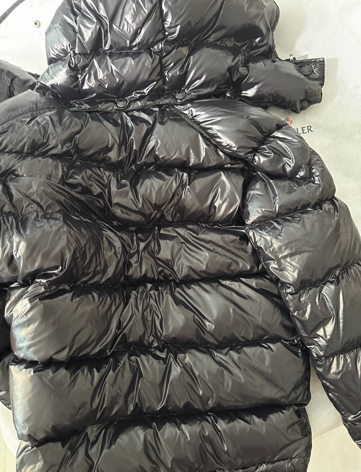 EM Sneakers Moncler Maya Classic Down Jacket Black review 2
