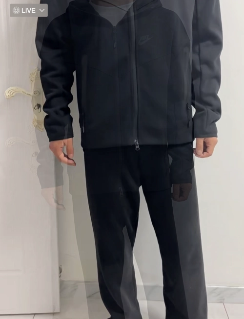 EM Sneakers Nike Sportswear Tech Fleece Full-Zip Hoodie & Joggers Set Dark Heather Black reviewed by