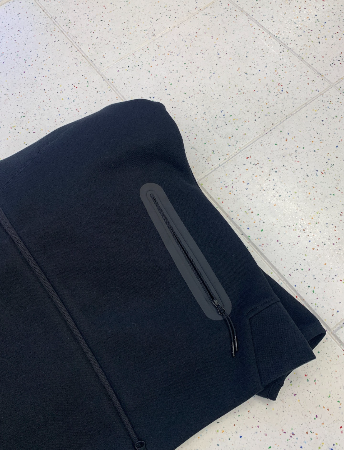 EM Sneakers Nike Sportswear Tech Fleece Full-Zip Hoodie & Joggers Set Dark Heather Black review 2