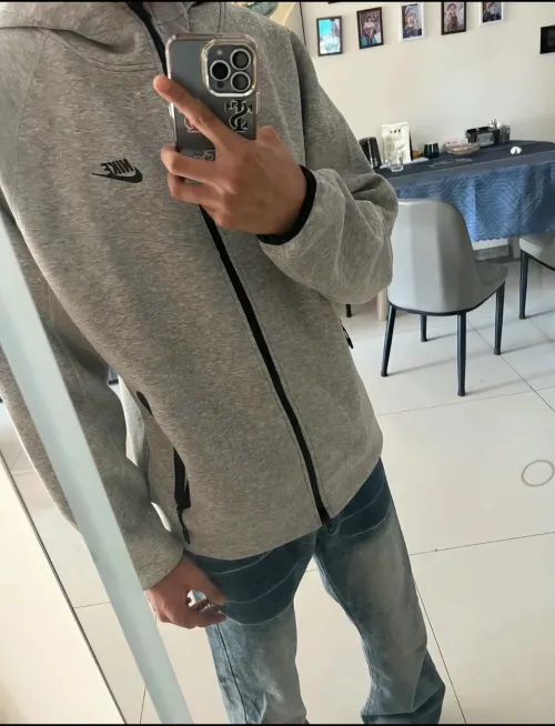 EM Sneakers Nike Sportswear Tech Fleece Full-Zip Hoodie & Joggers Set Dark Heather Gray review 