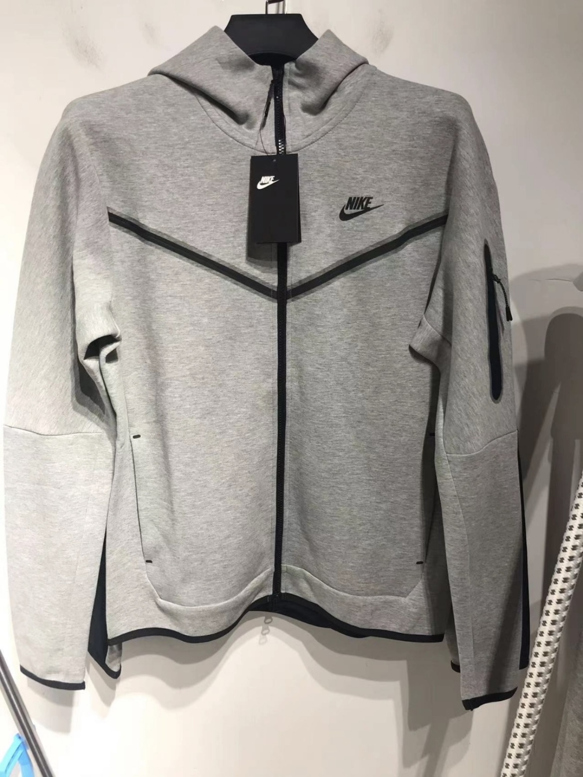 EM Sneakers Nike Sportswear Tech Fleece Full-Zip Hoodie & Joggers Set (FW24) Dark Grey Heather/Black review Kristine Matkovic