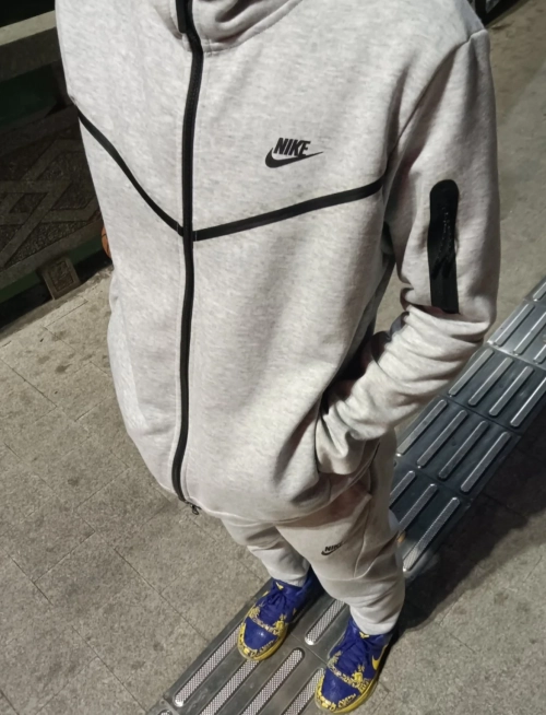 EM Sneakers Nike Sportswear Tech Fleece Full-Zip Hoodie & Joggers Set (FW24) Dark Grey Heather/Black reviewed by